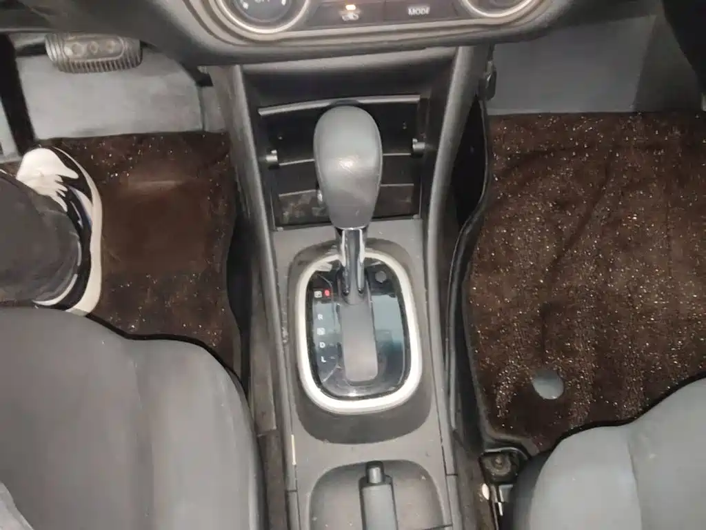 Nissan Sylphy — миниатюра 14