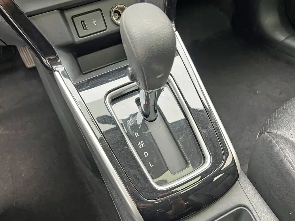 Nissan Sylphy — миниатюра 17