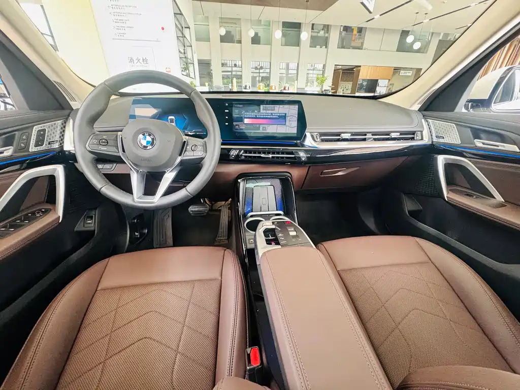 BMW X1 — миниатюра 11