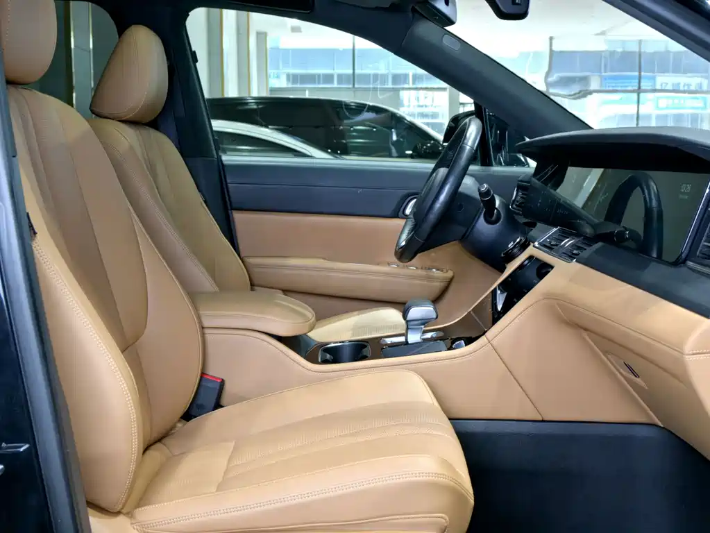 Li Auto Li ONE — миниатюра 12