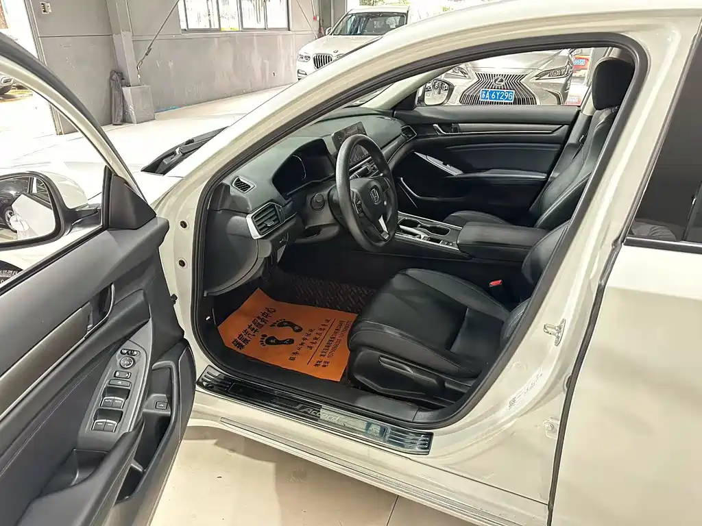 Honda Accord — миниатюра 4