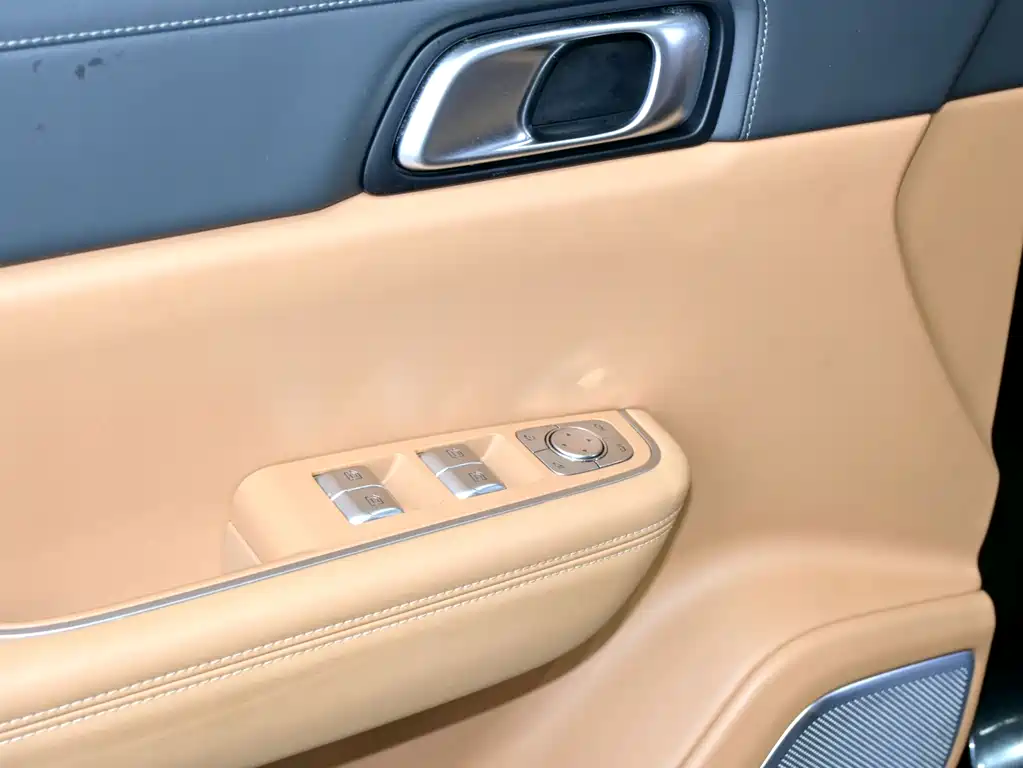 Li Auto Li ONE — миниатюра 19