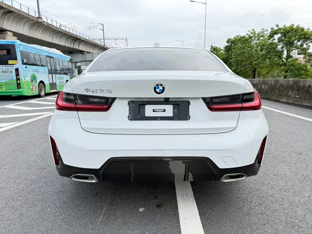 BMW 3 Series — миниатюра 5