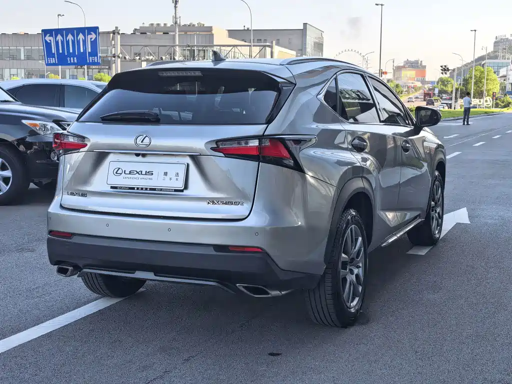 Lexus NX — миниатюра 7