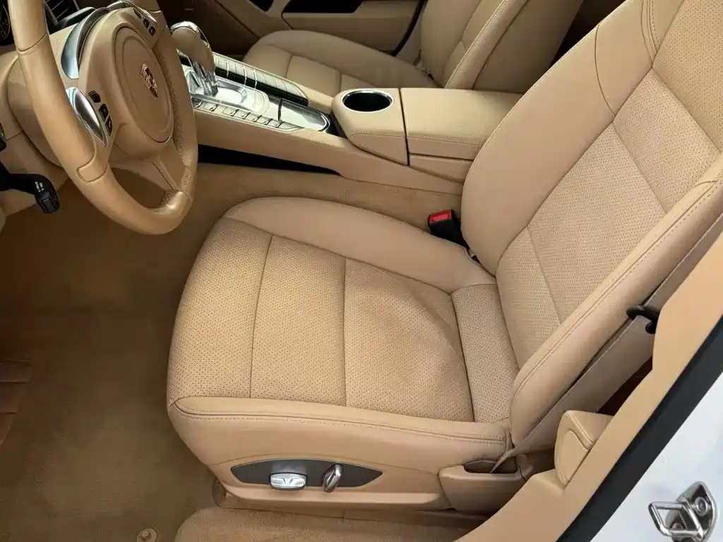 Porsche Panamera — миниатюра 8