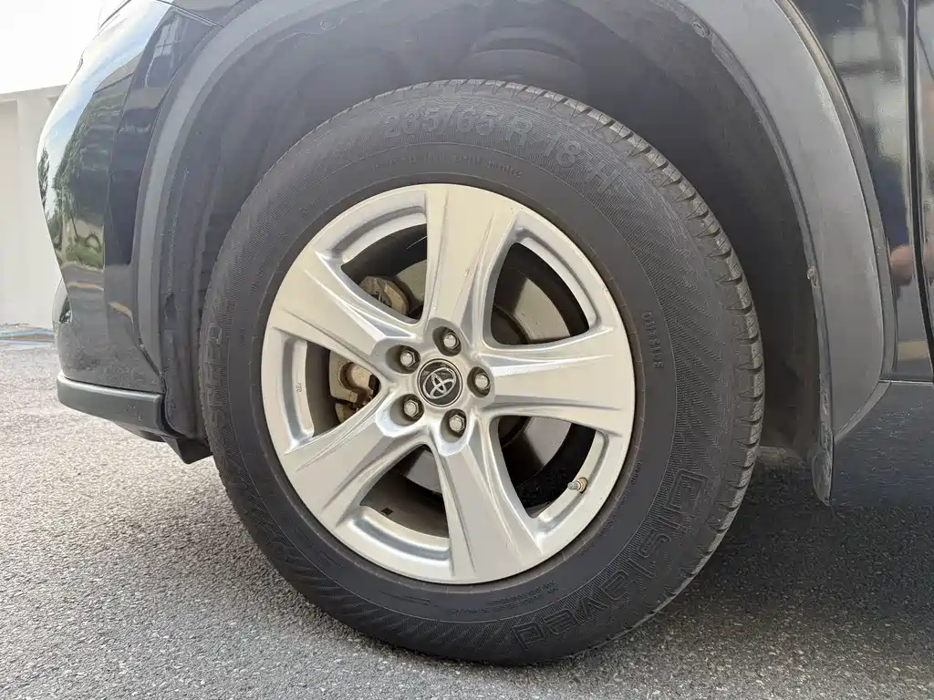 Toyota Highlander — миниатюра 6
