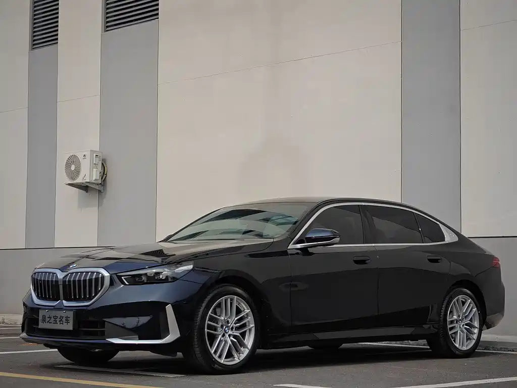 BMW 5 Series 2024