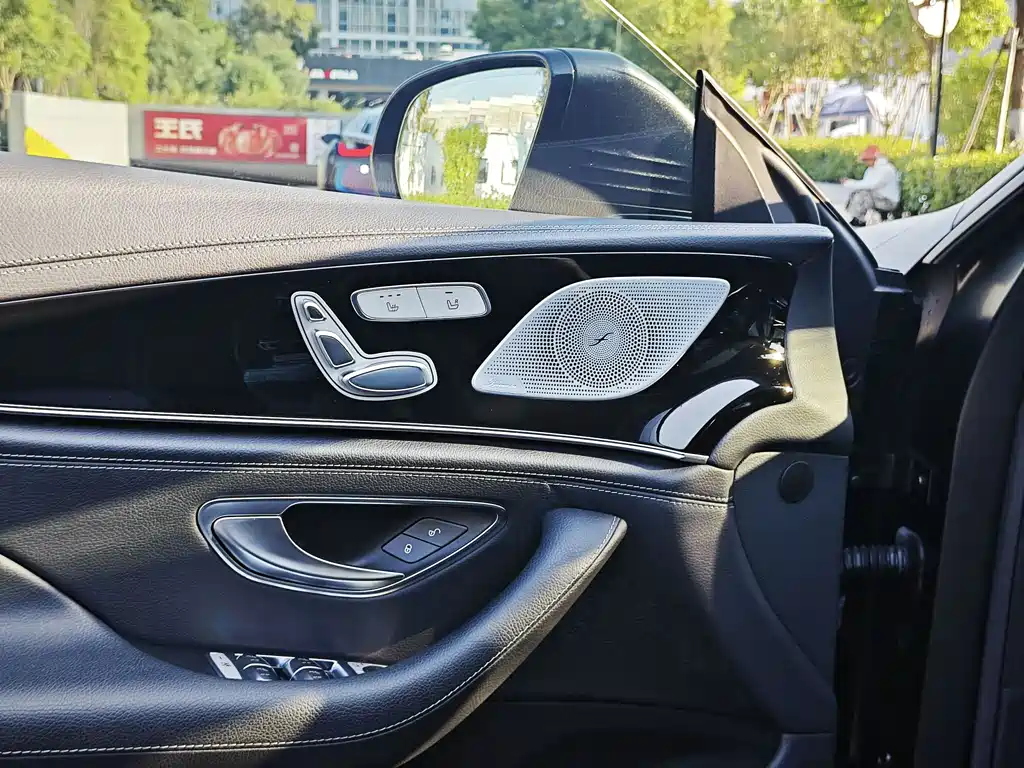 Mercedes-Benz AMG GT — миниатюра 12