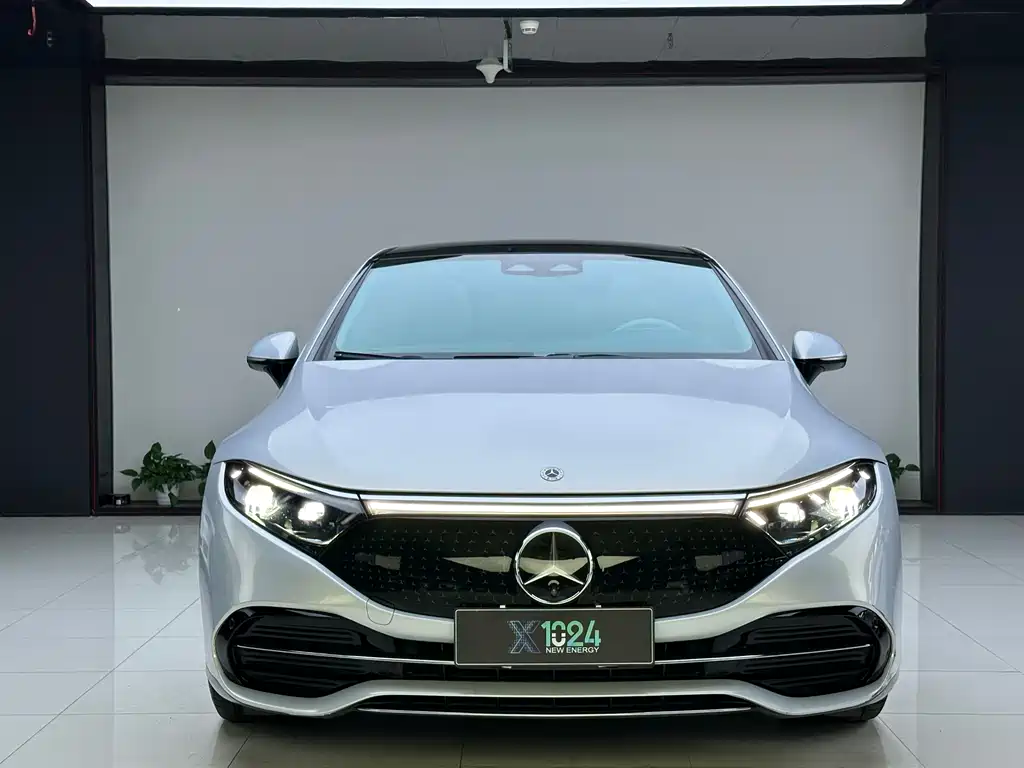 Mercedes-Benz EQS 2022 450+