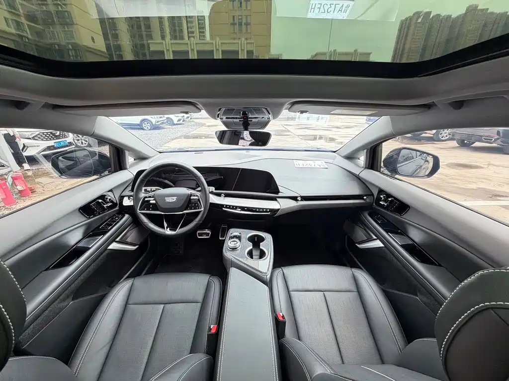 Cadillac IQ — миниатюра 10