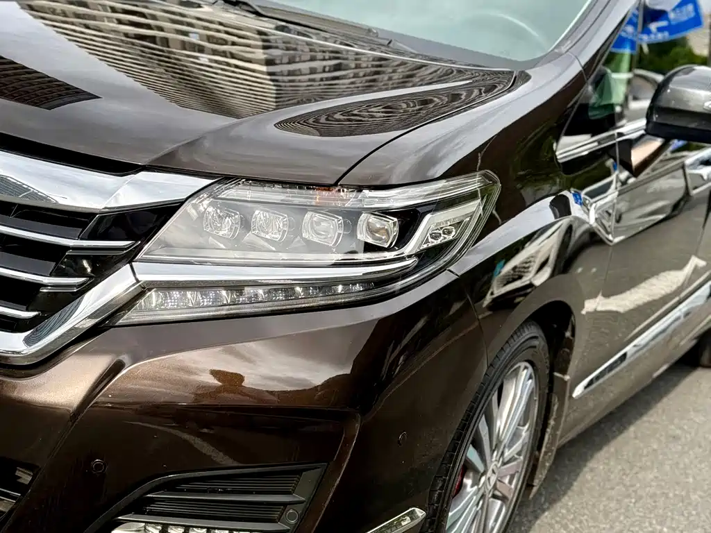 Honda Elysion — миниатюра 3