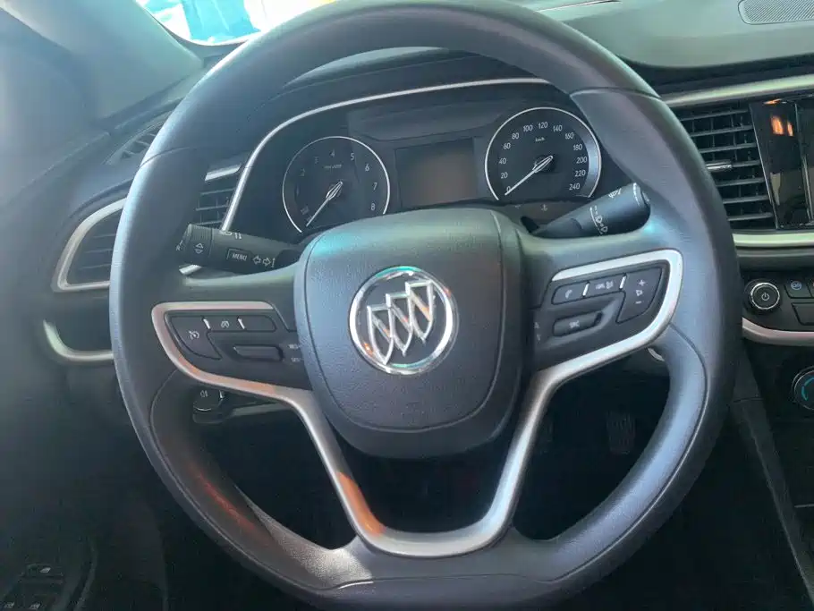 Buick Excelle — миниатюра 15