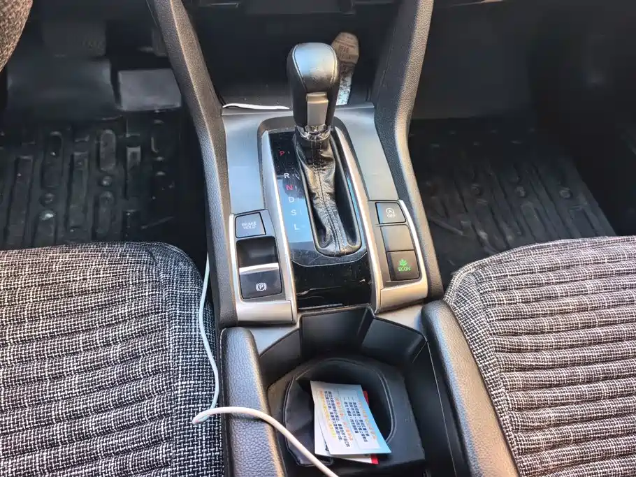 Honda Civic — миниатюра 16