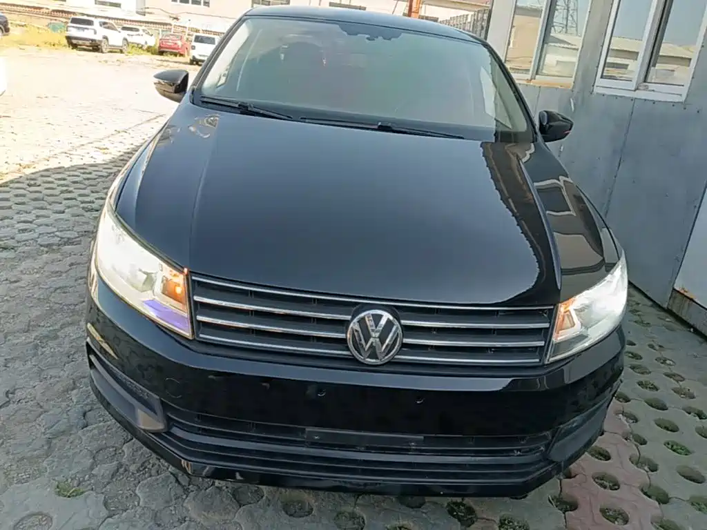 Volkswagen Santana — миниатюра 3