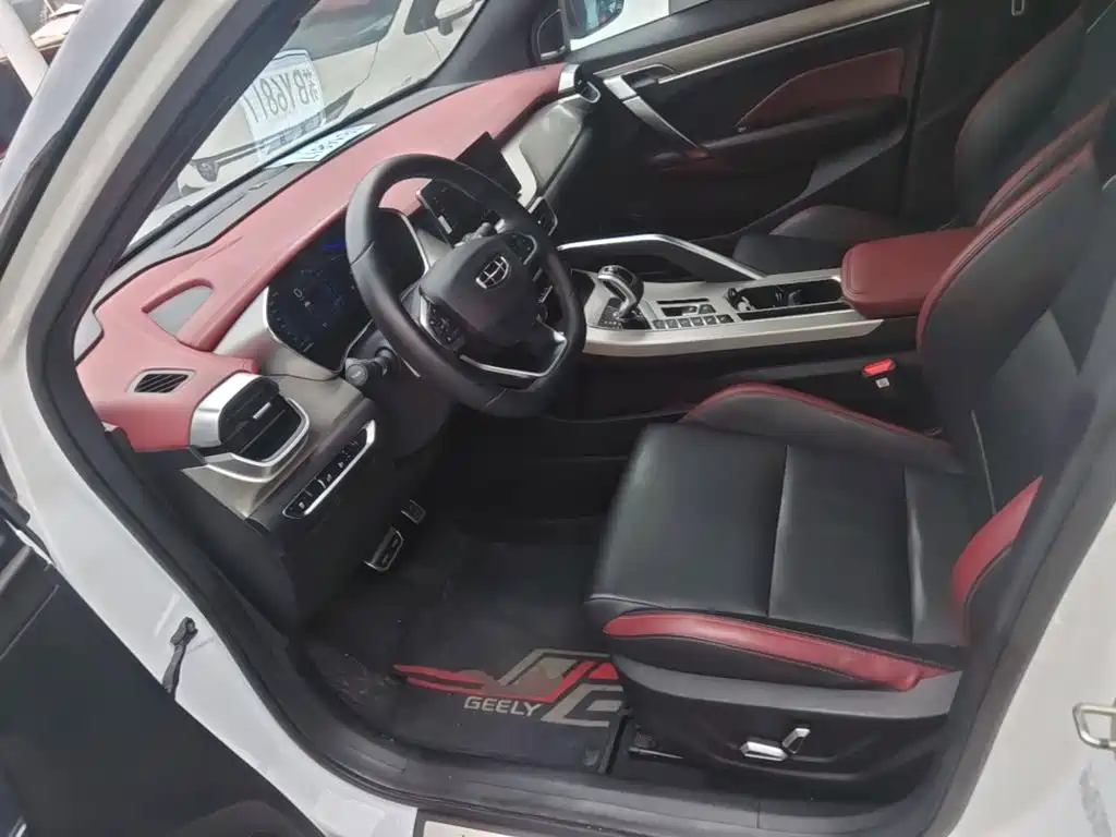 Geely Binyue — миниатюра 15