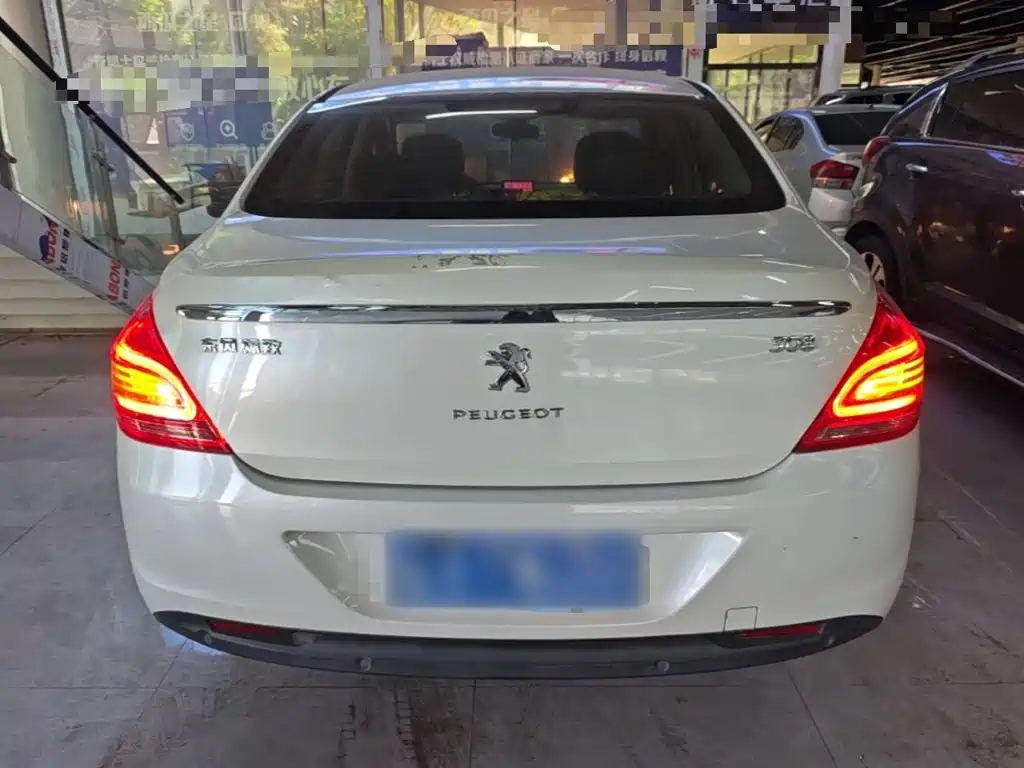 Peugeot 308 — миниатюра 6