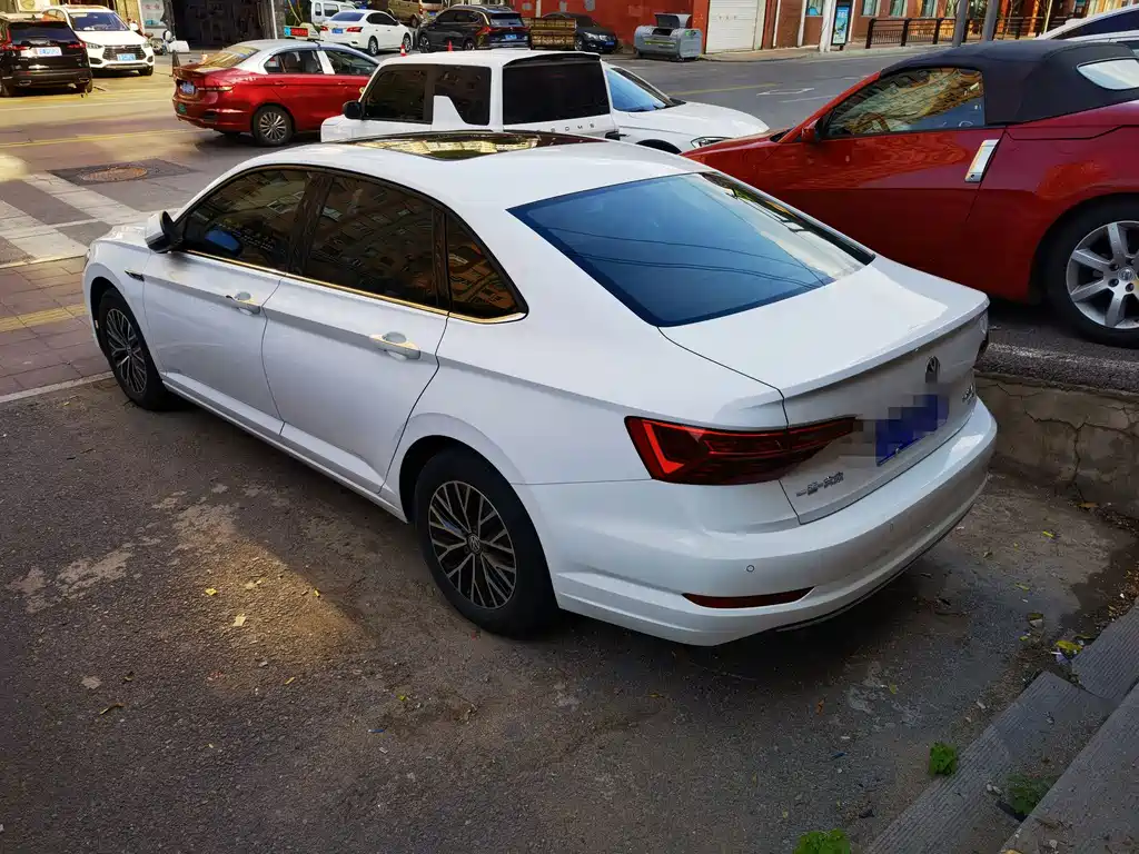 Volkswagen Sagitar — миниатюра 4