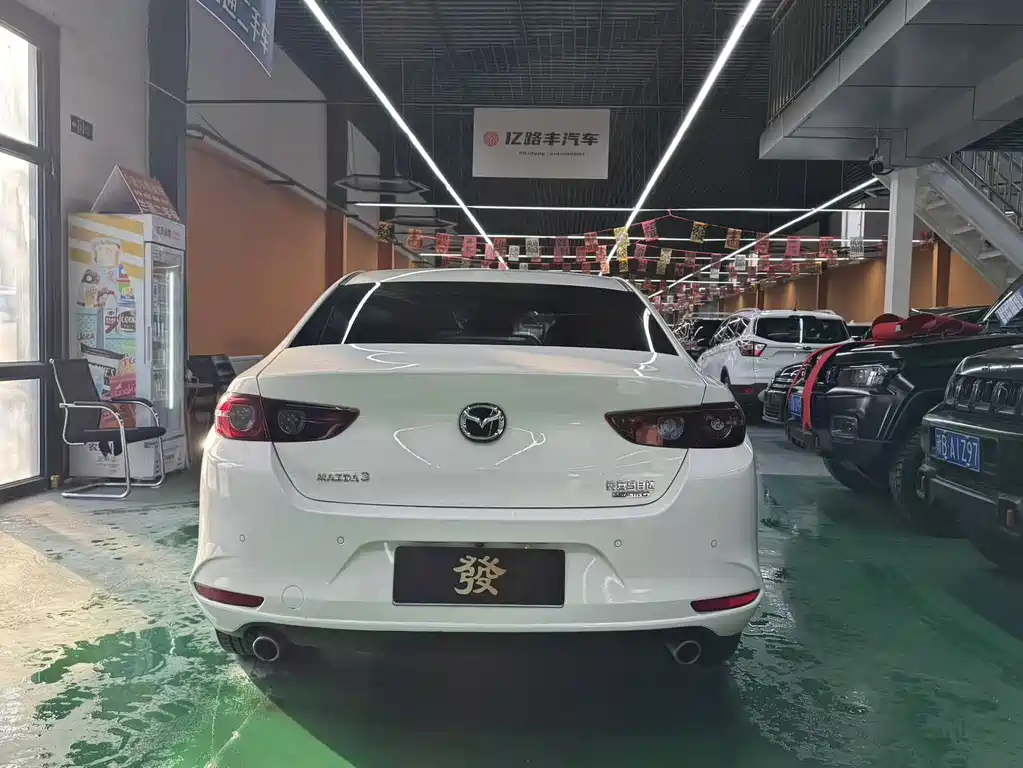 MAZDA 3 ANGKESAILA
