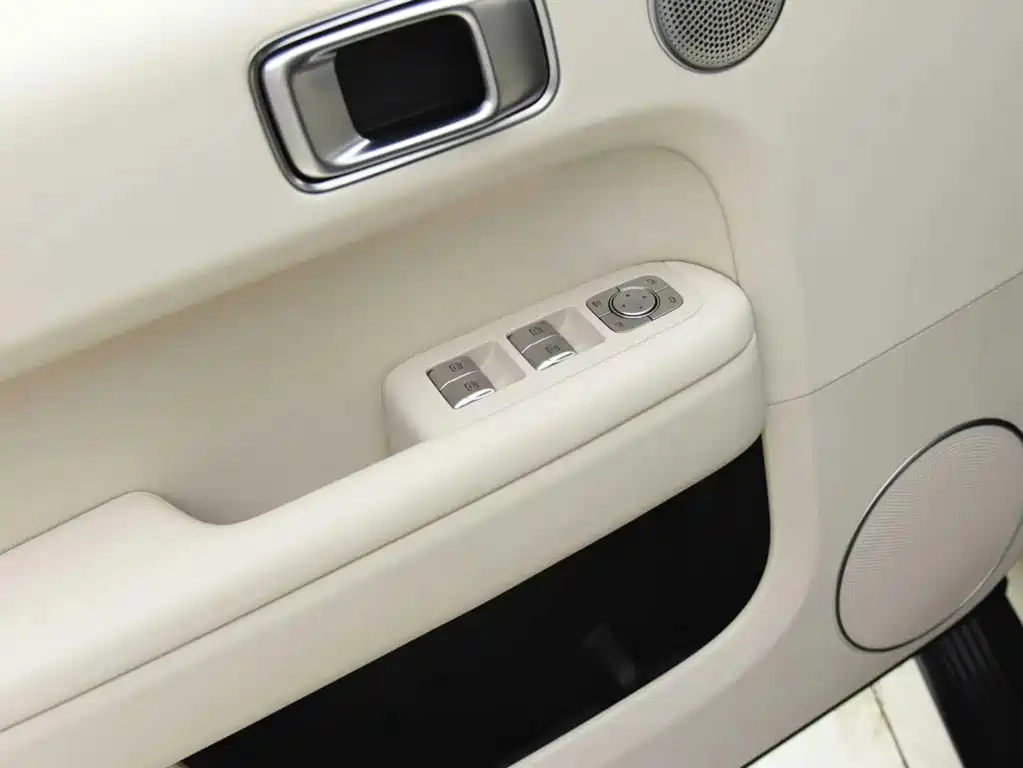Li Auto Li L6 — миниатюра 9