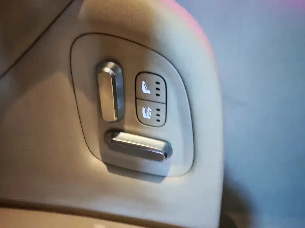 Li Auto Li MEGA — миниатюра 18