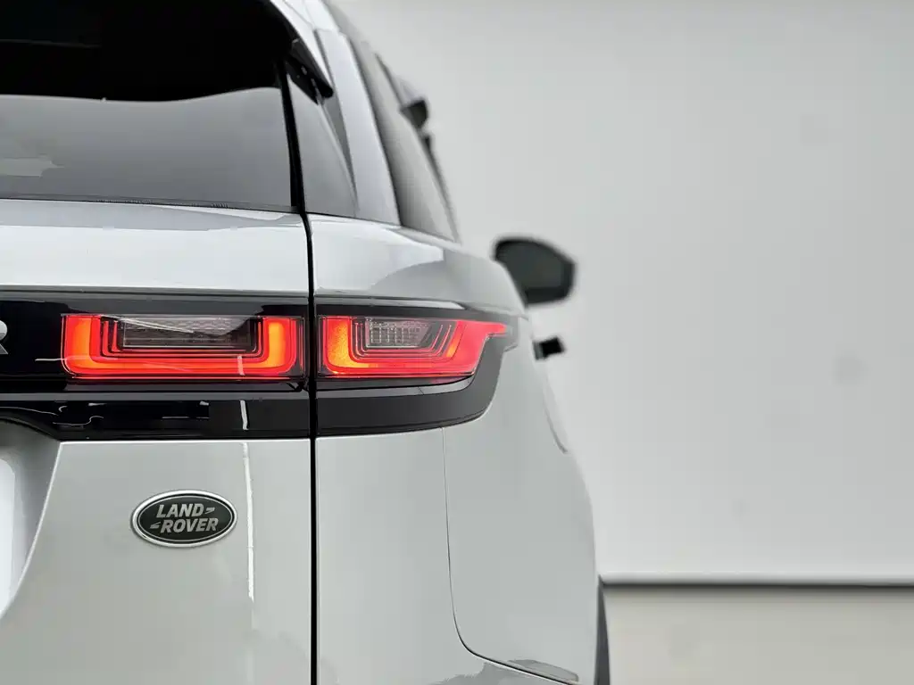 Land Rover Range Rover Velar 2018 P300 R-DYNAMIC S