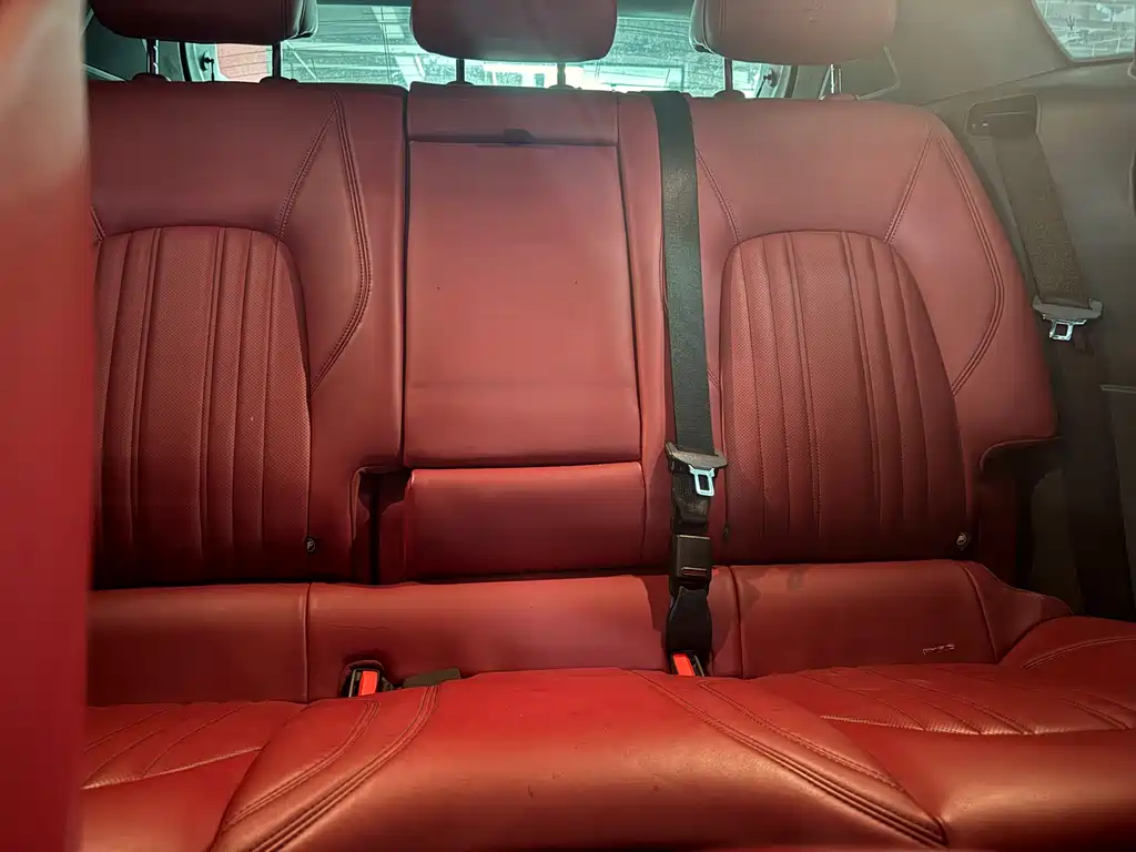 Maserati Levante — миниатюра 5