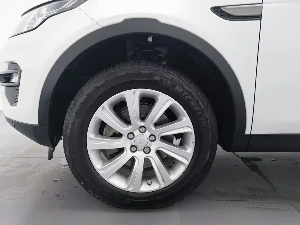 Land Rover Discovery Sport — миниатюра 17