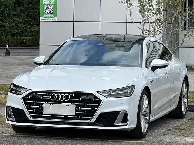 AUDI A7L 2022