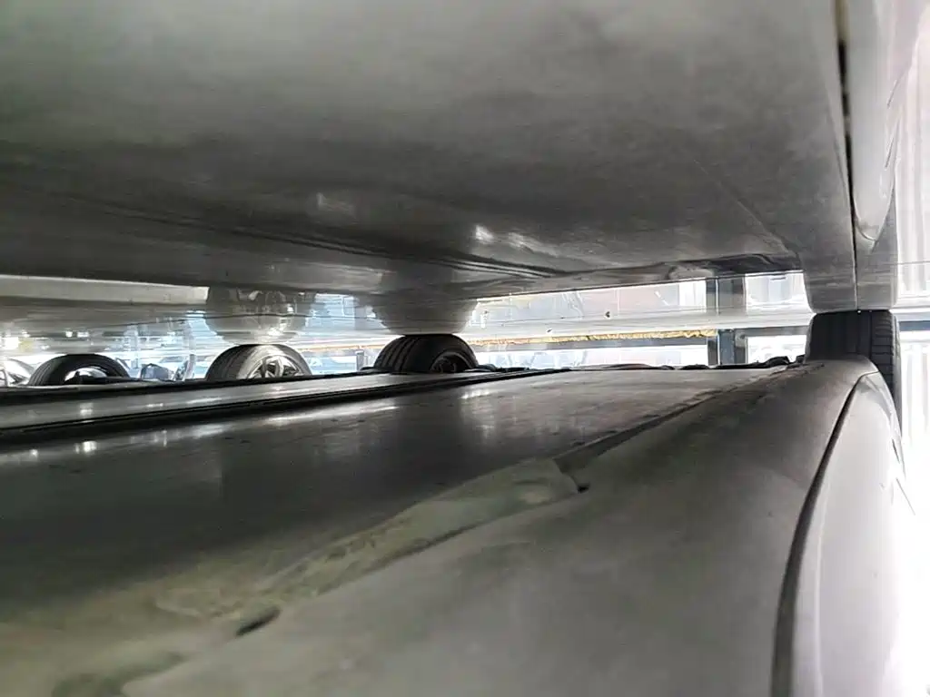 Tesla Model 3 — миниатюра 21