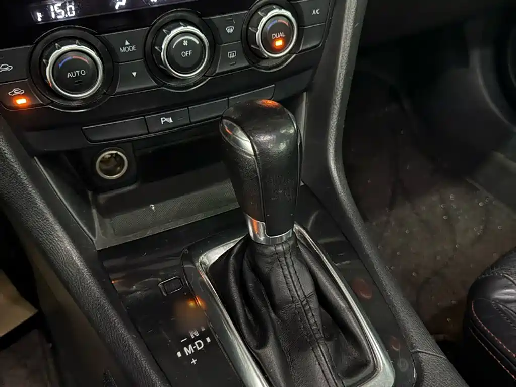 Mazda Atenza — миниатюра 15