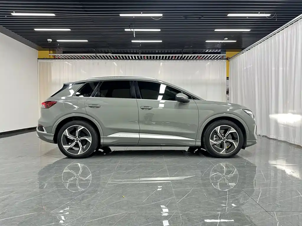 Audi Q4 e-tron — миниатюра 7