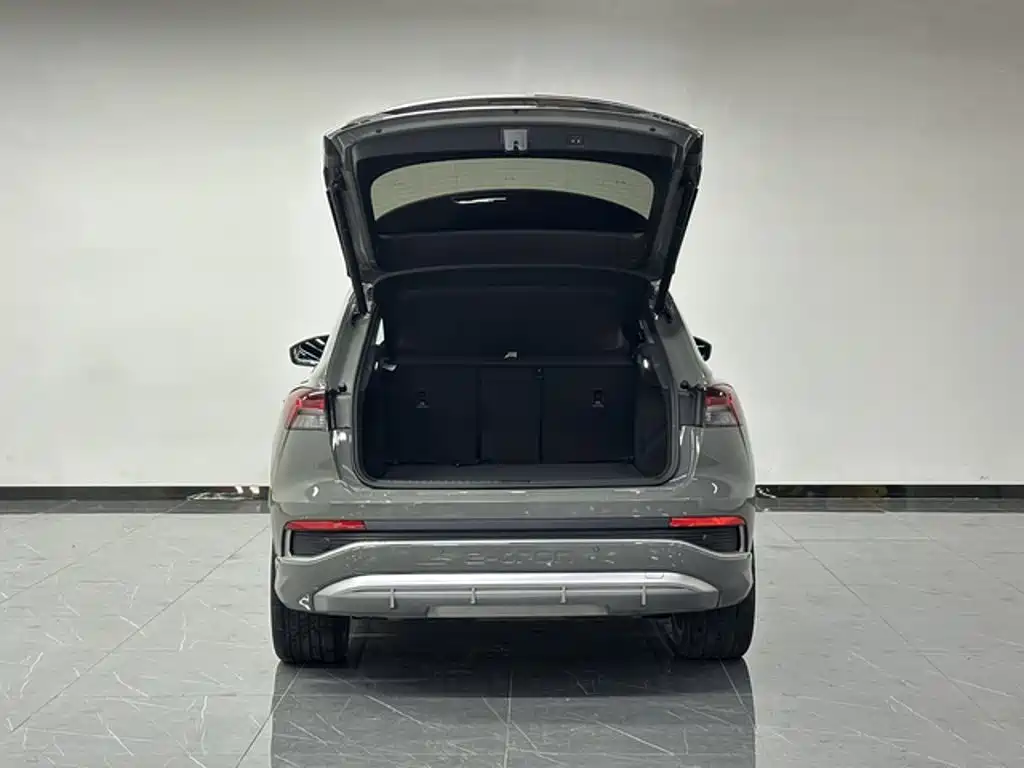 Audi Q4 e-tron — миниатюра 11