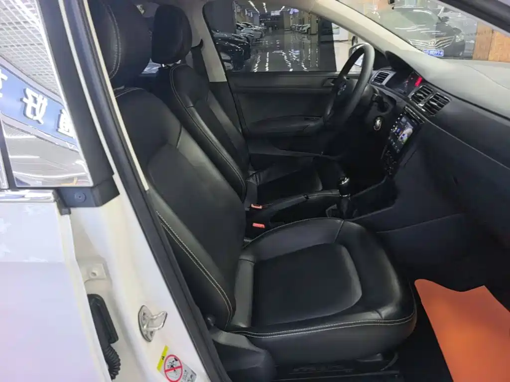 Volkswagen Santana — миниатюра 25