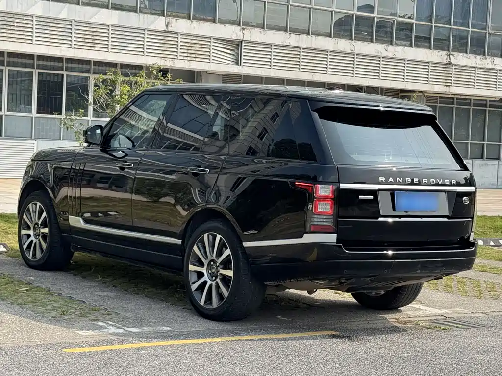 Land Rover Range Rover — миниатюра 19