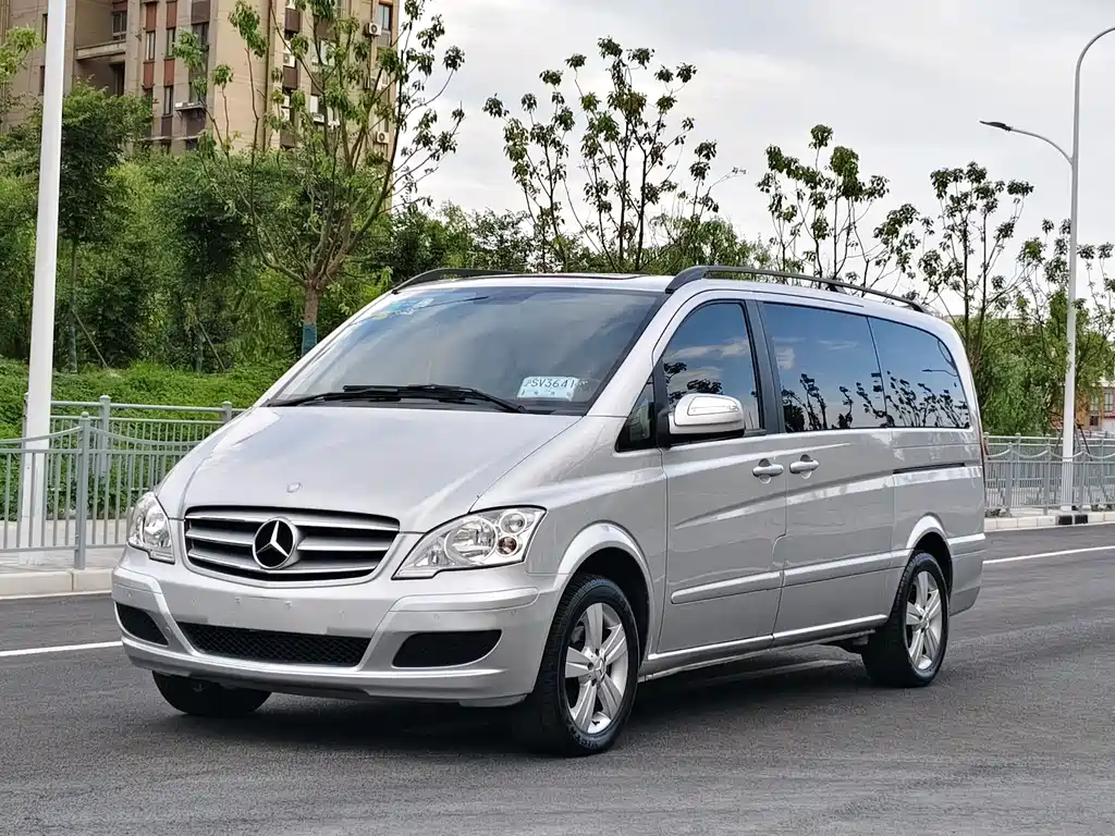 Mercedes-Benz Viano 2013