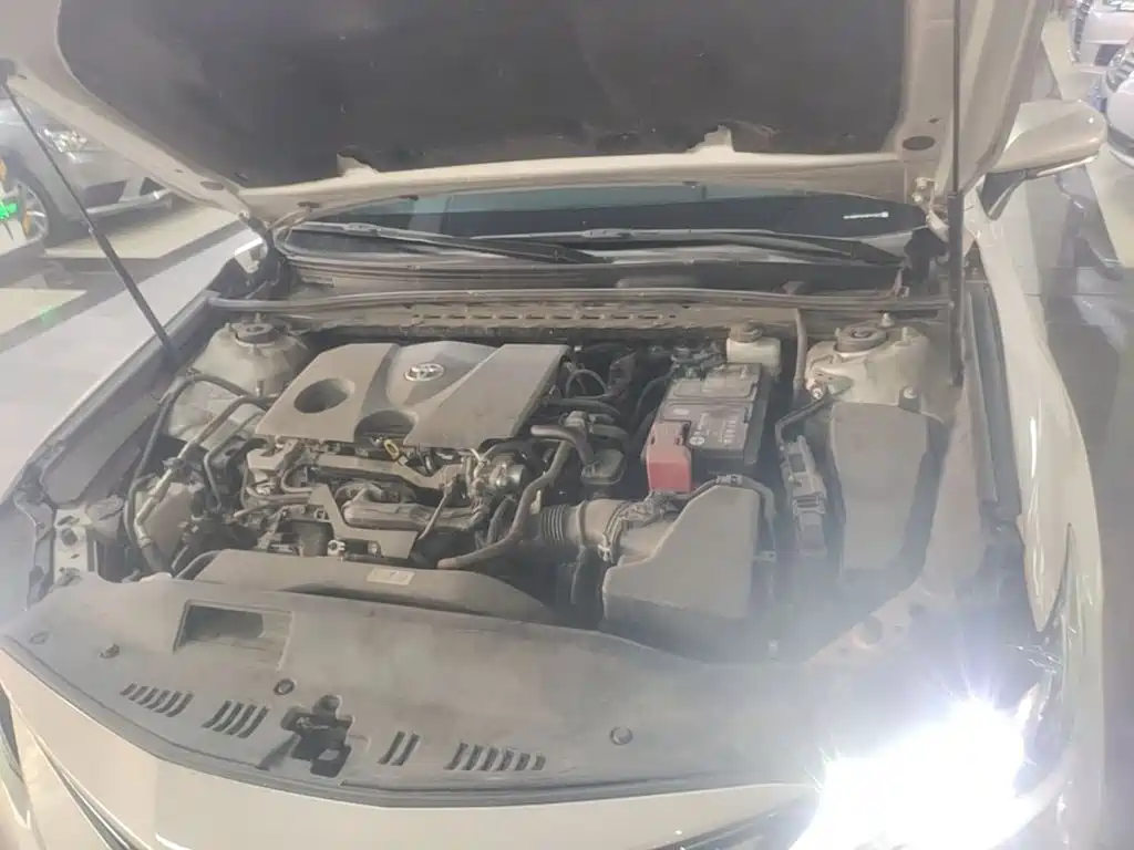 Toyota Camry — миниатюра 20