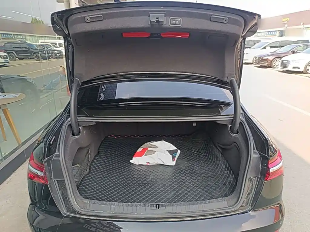 Audi A6L — миниатюра 19