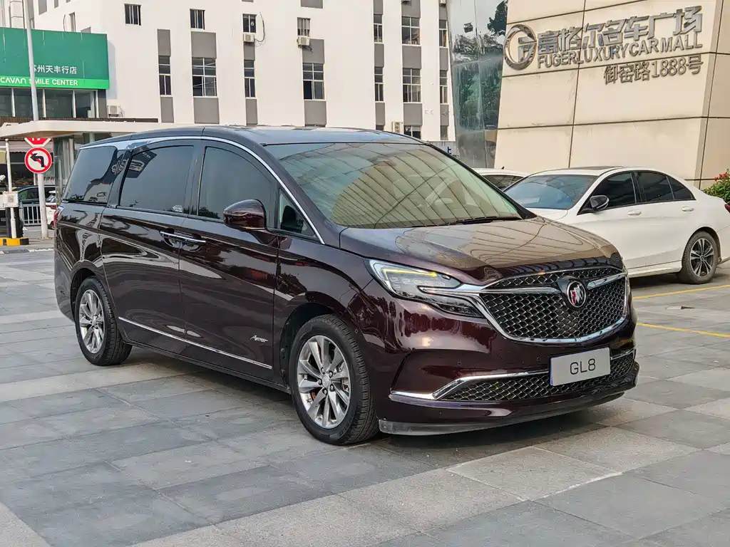 Buick GL8 — миниатюра 3