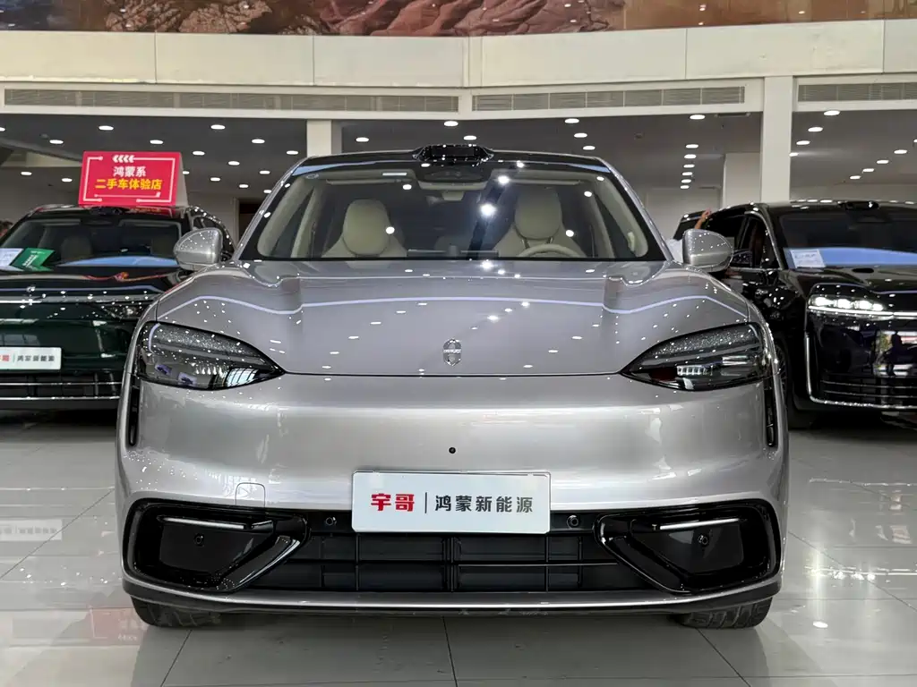 AITO AITO M6 — миниатюра 2