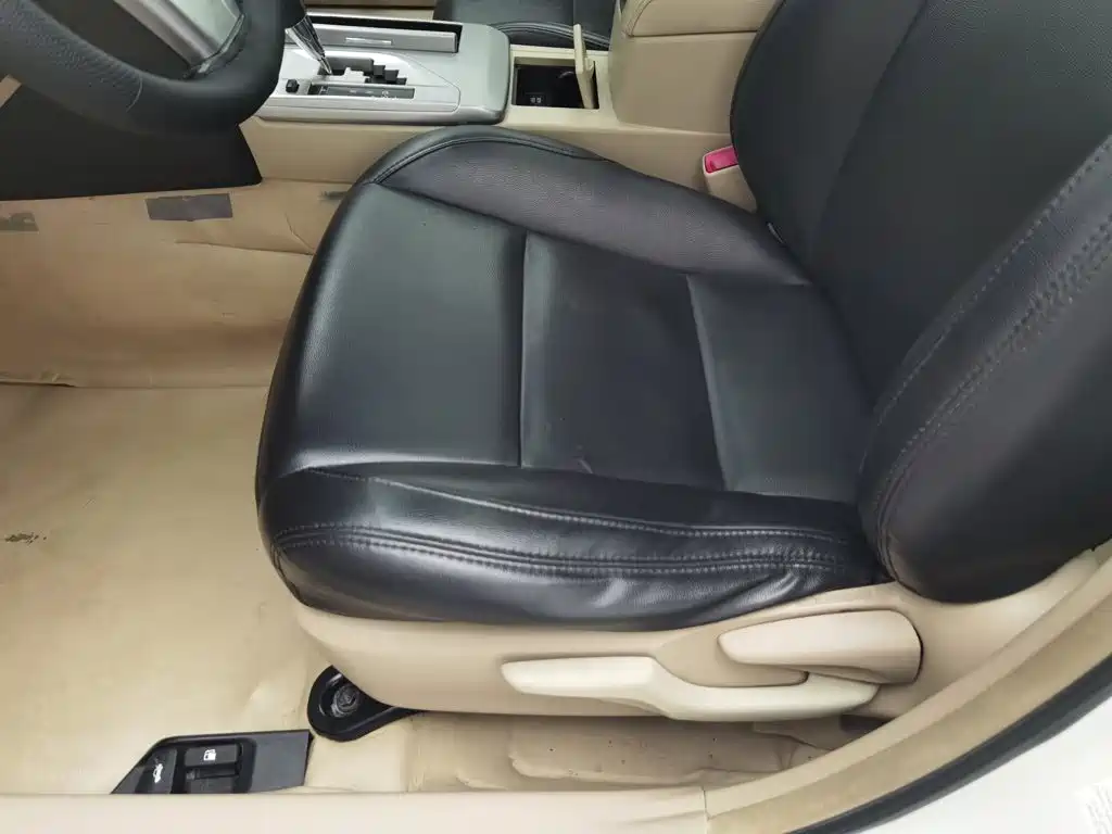 Toyota Camry — миниатюра 20