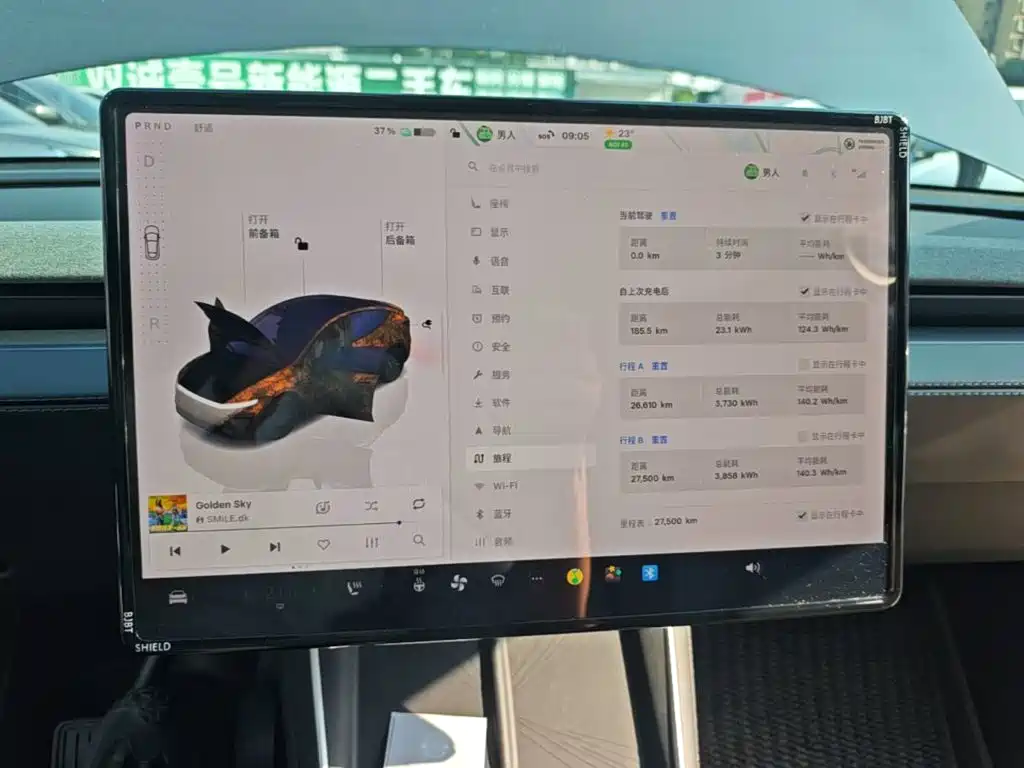 Tesla Model Y — миниатюра 13