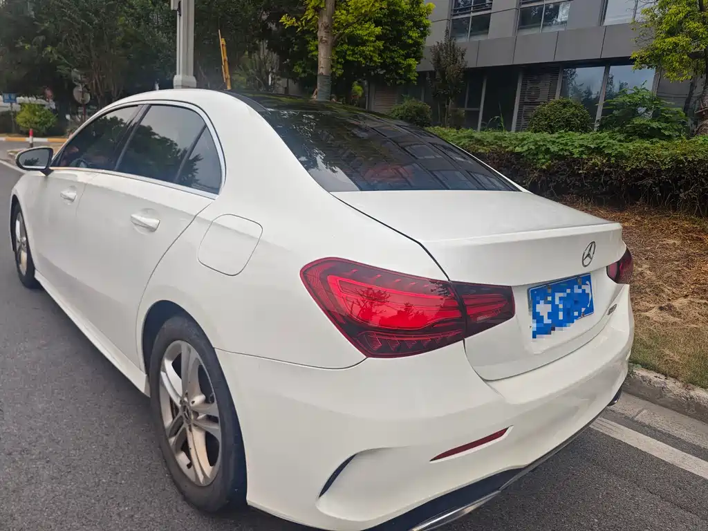 Mercedes-Benz A-Class — миниатюра 4