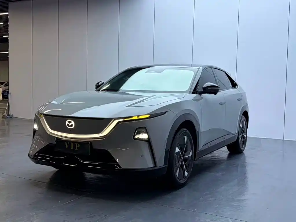 Mazda EZ-60 — миниатюра 2