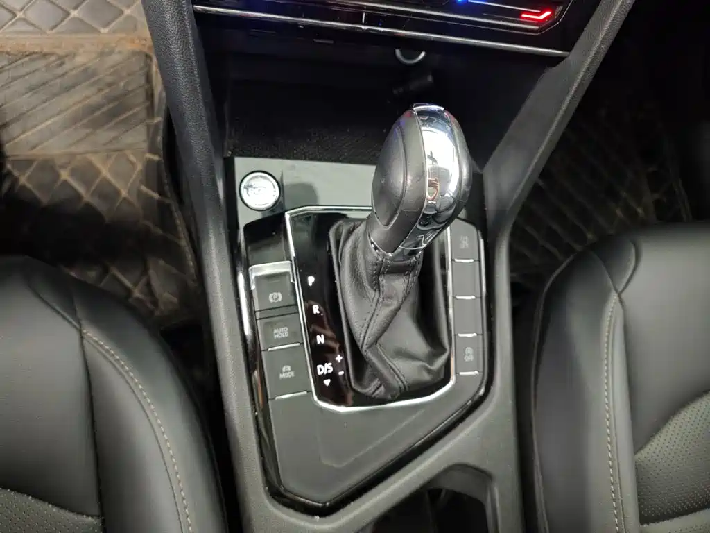 Volkswagen Tharu — миниатюра 11