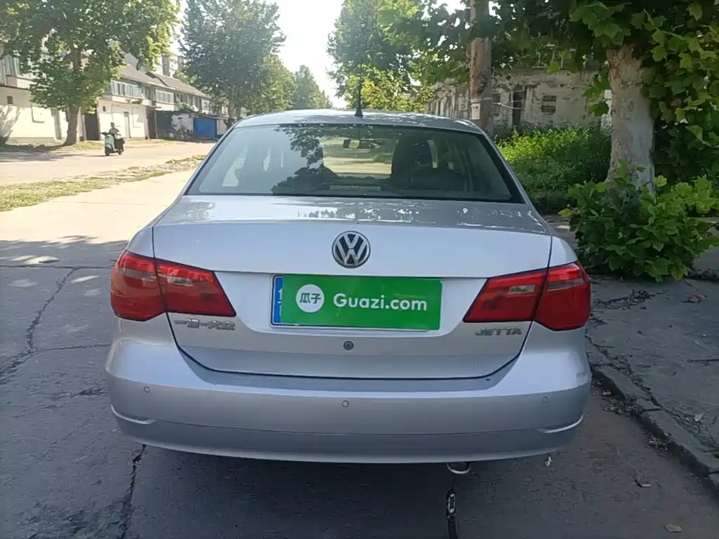Volkswagen Jetta — миниатюра 6