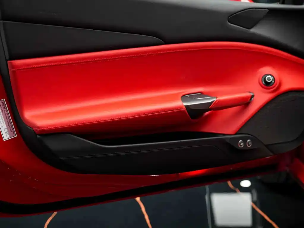 Ferrari 488 — миниатюра 8