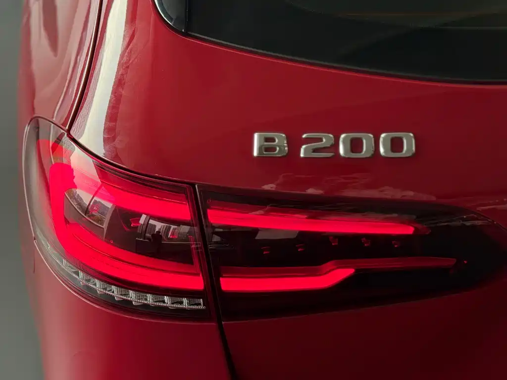 Mercedes-Benz B-Class — миниатюра 7