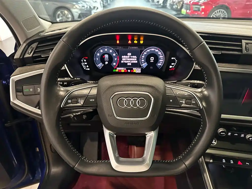 Audi Q3 — миниатюра 10