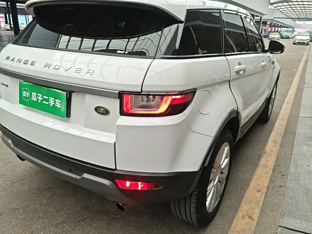 Land Rover Evoque — миниатюра 8