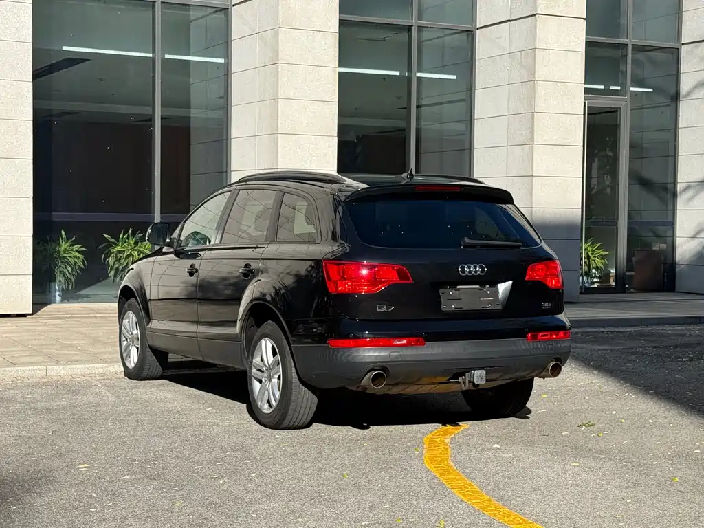 Audi Q7 — миниатюра 17